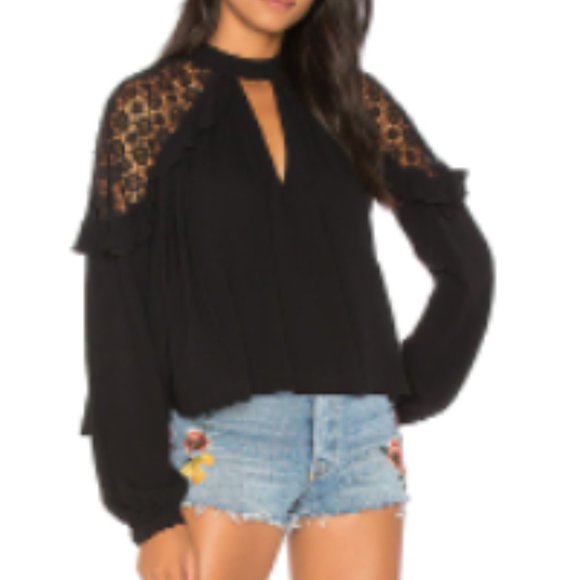 Free People Tops - Free People Little Bit Of Love Top Free People Lace